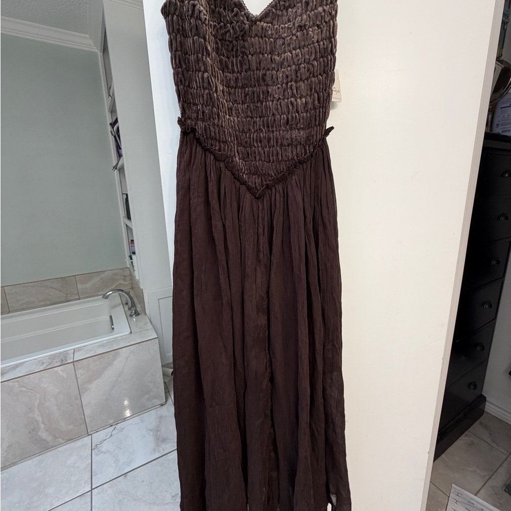 Elegant Brown Strapless Dress